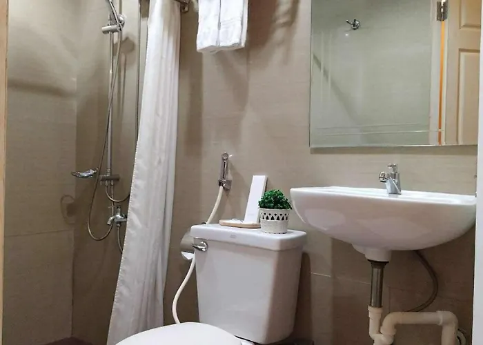 Herberg Makati Riverside Manilla
